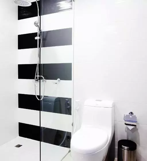 ホテル One World One Home Naiharn