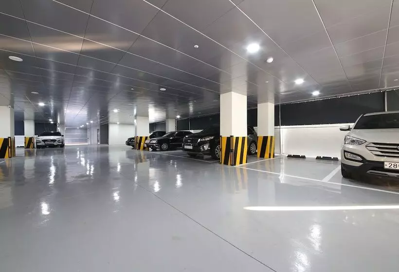 Browndot Hotel Bong Duk