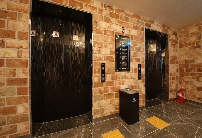 Browndot Hotel Bong Duk