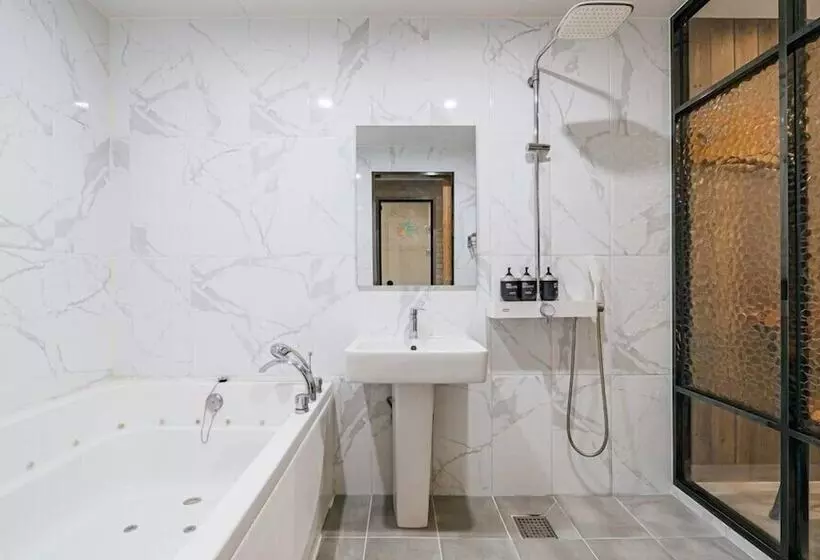 Browndot Hotel Bong Duk