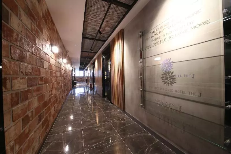 Browndot Hotel Bong Duk