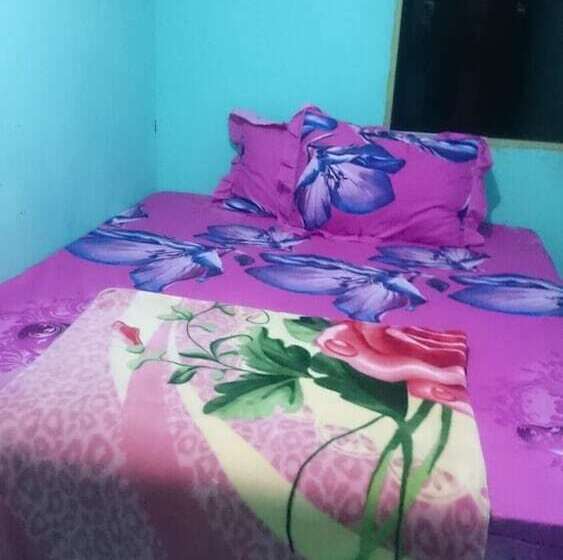 هتل Penginapan Biringta