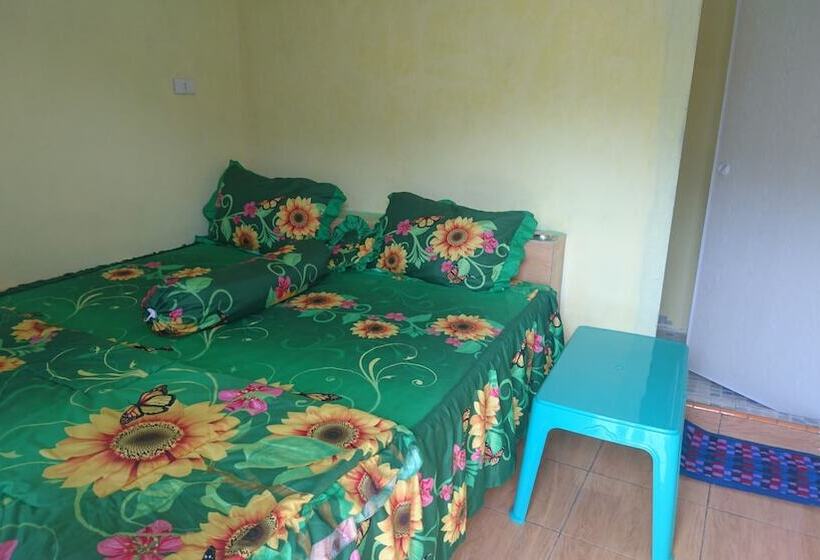 هتل Penginapan Biringta