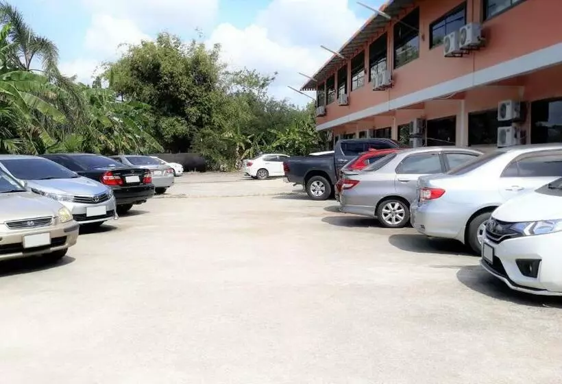 Hotelli Rose In Mansion By Oyo Rooms