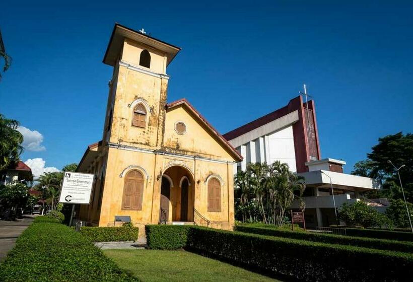 בית מלון כפרי Rose In Mansion By Oyo Rooms