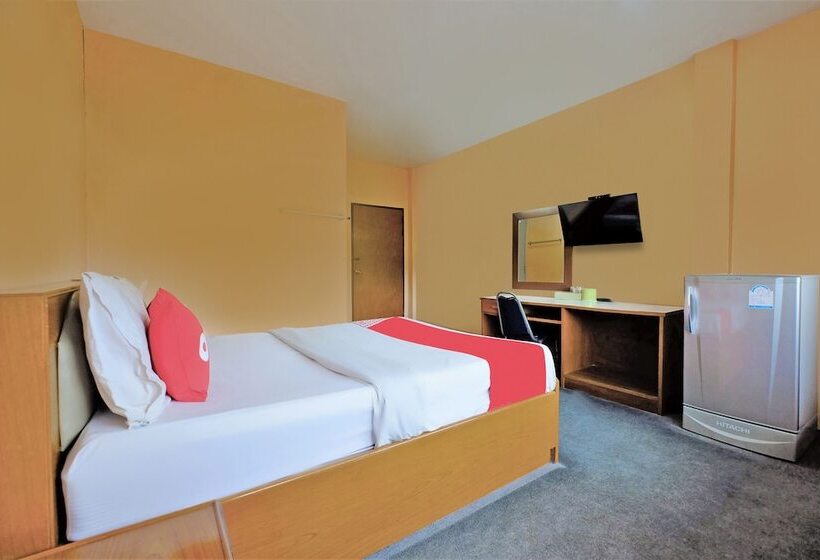 בית מלון כפרי Rose In Mansion By Oyo Rooms