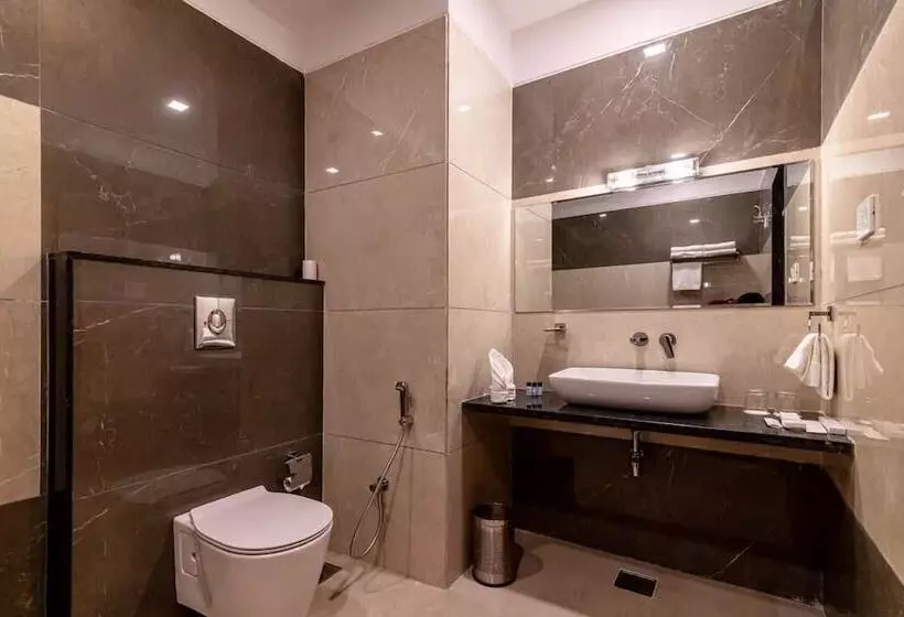 Hotelli Savitri Resorts