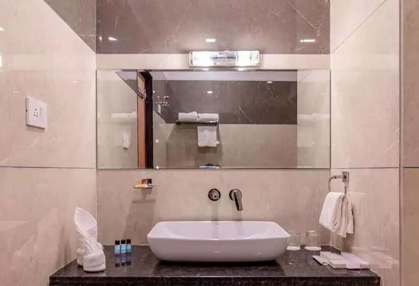 Hotelli Savitri Resorts