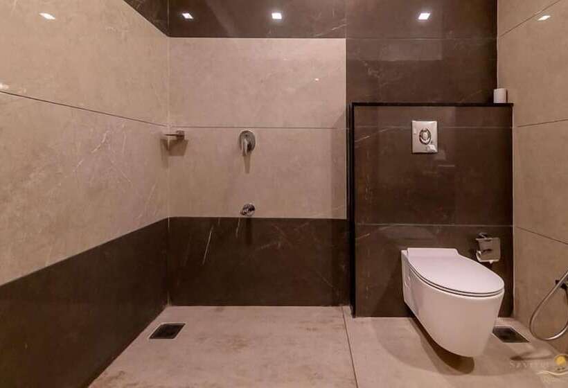 Hotel Savitri Resorts