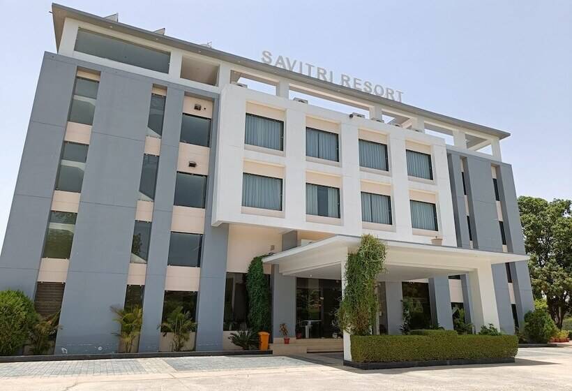 Hotel Savitri Resorts