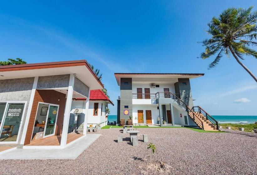 Hotel The Boutique Khanom