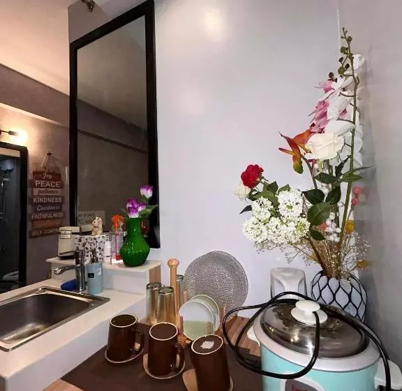 Hotelli Reddoorz Plus @ Urban Deca Tower Edsa 2