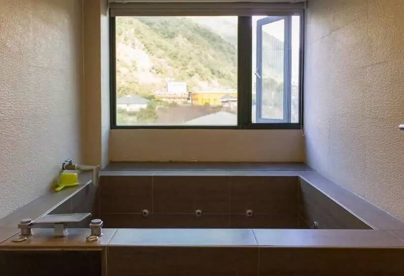 هتل Xiangting Homestay
