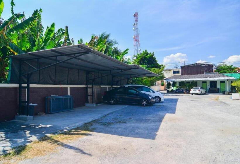 Pattaraporn Hotel By Oyo Rooms