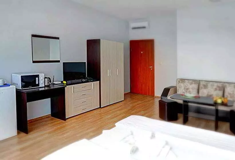 1 St Line Izvora Hotel Golden Sands