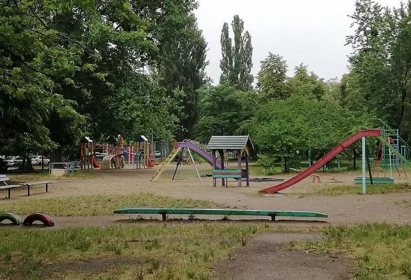 Hostel от рассвета до заката