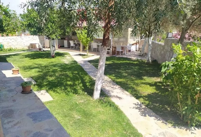 Bucak Apart Hotel Göcek & Beach