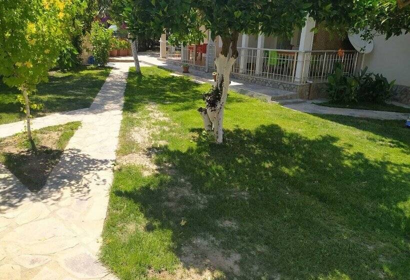 Bucak Apart Hotel Göcek & Beach