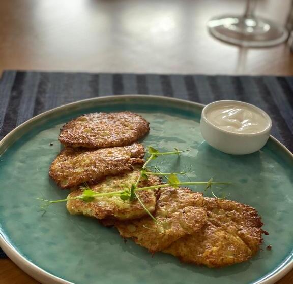 هتل Grofa Apartments