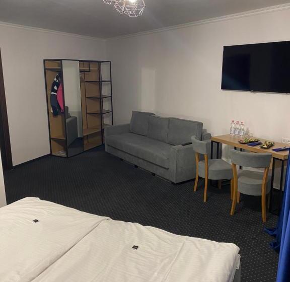 هتل Grofa Apartments