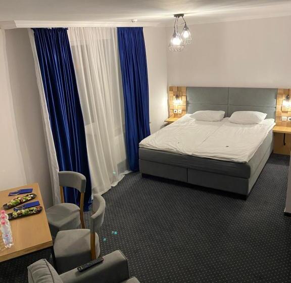 هتل Grofa Apartments