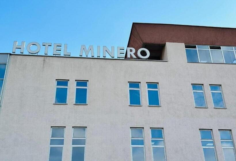 هتل Minero