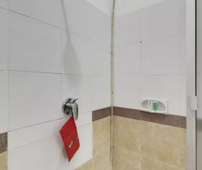 Hotelli Reddoorz Near Stadion Kompyang Sujana Bali