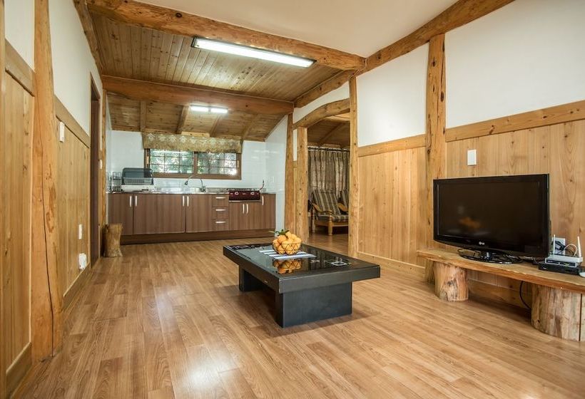 Jeju Seogwipo Log House Pension