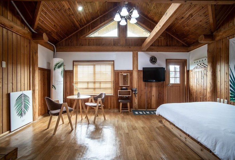 Jeju Seogwipo Log House Pension