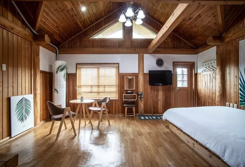 Jeju Seogwipo Log House Pension
