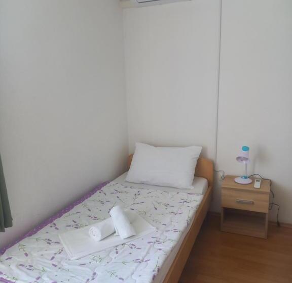 پانسیون Guest House Janja Ostojic