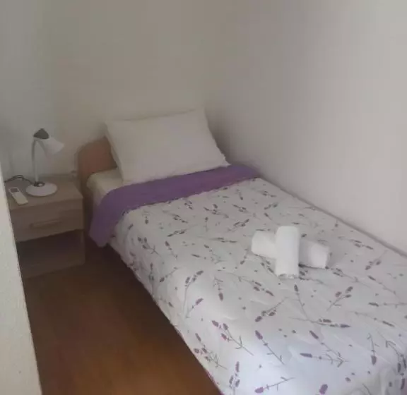 پانسیون Guest House Janja Ostojic