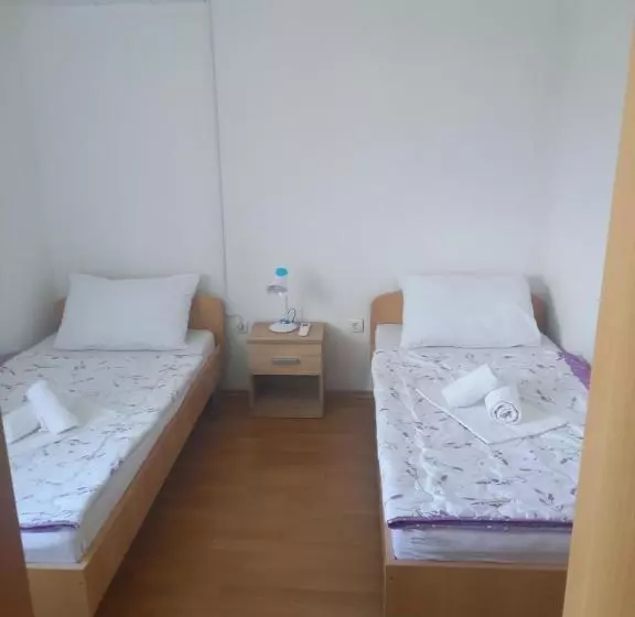 پانسیون Guest House Janja Ostojic