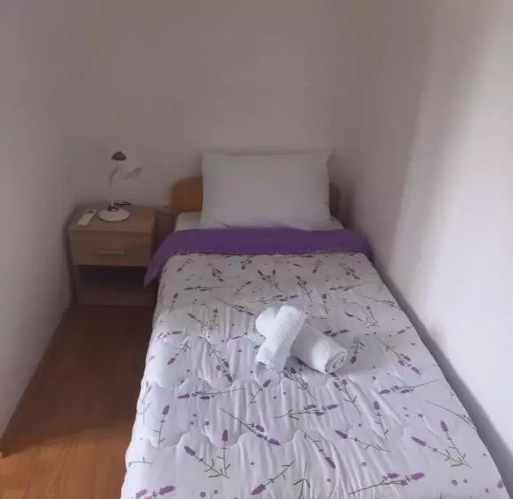 پانسیون Guest House Janja Ostojic