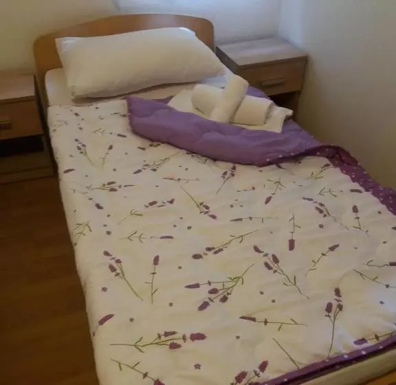 پانسیون Guest House Janja Ostojic