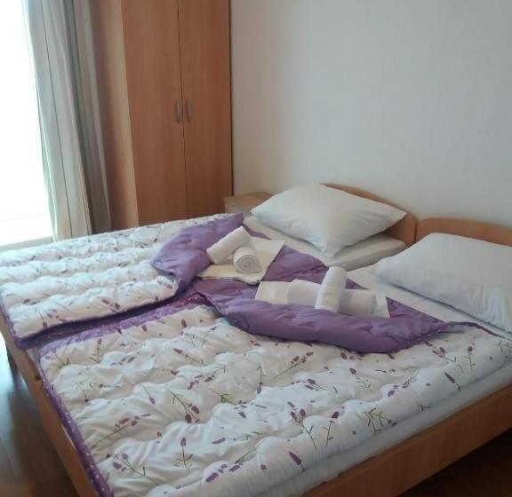 پانسیون Guest House Janja Ostojic