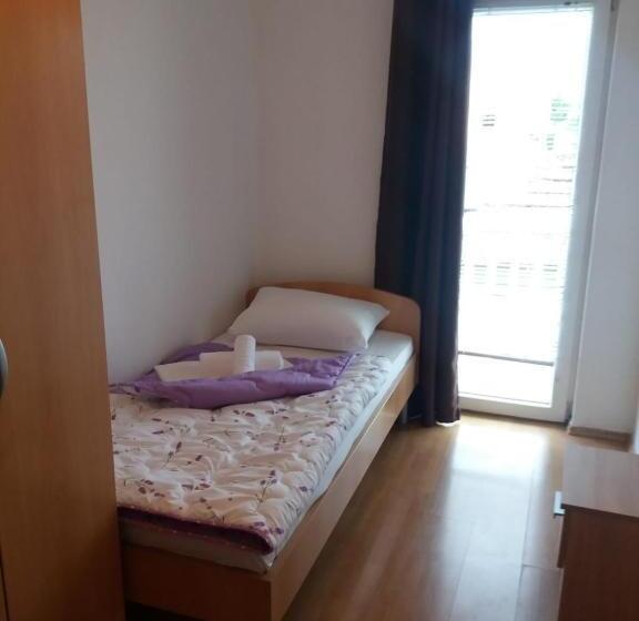 پانسیون Guest House Janja Ostojic