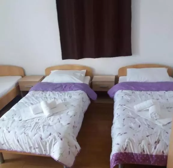 پانسیون Guest House Janja Ostojic