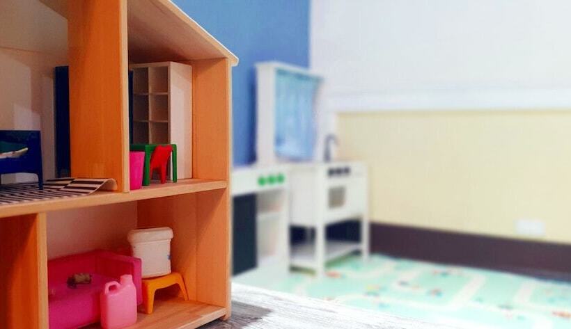 پانسیون On One Side Homestay