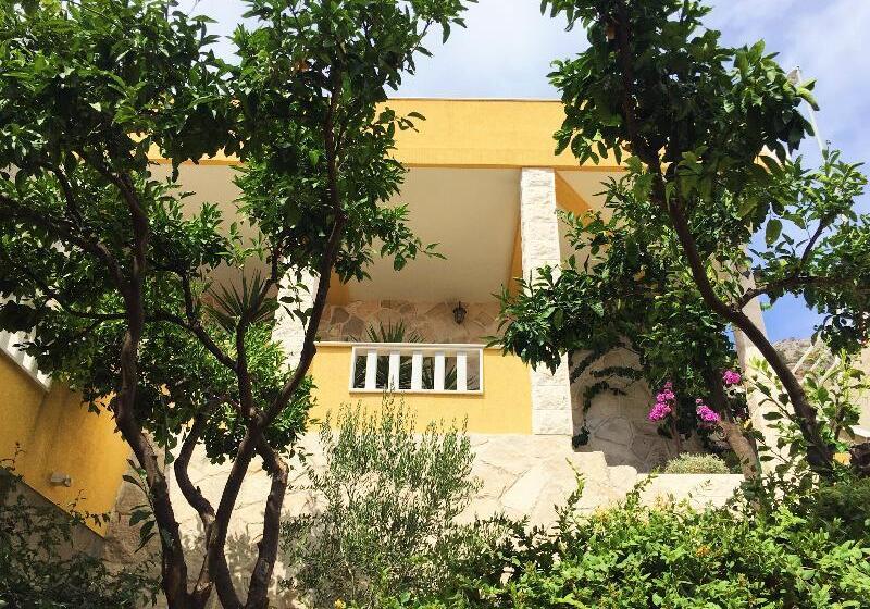 ホテル Apartments Sunset