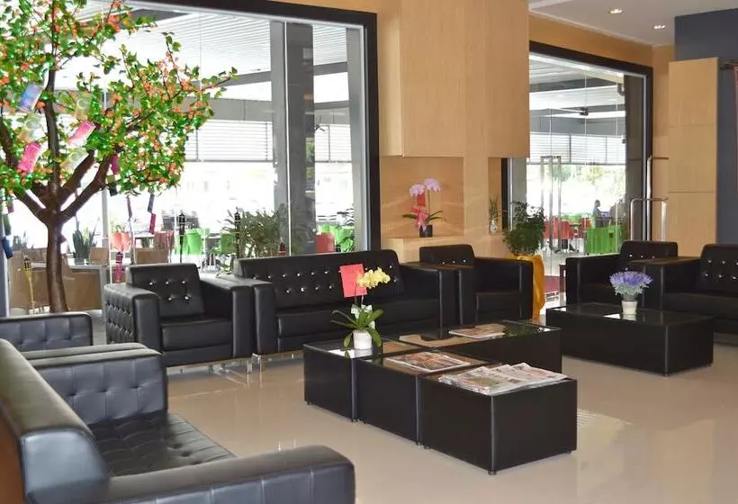 ホテル Paragon Lutong