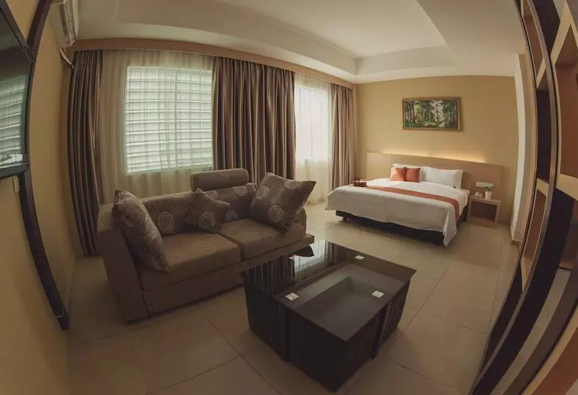 ホテル Paragon Lutong