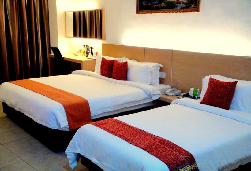 هتل Paragon Lutong