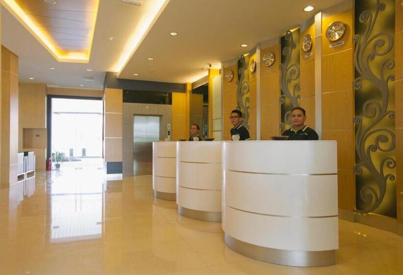 هتل Paragon Lutong