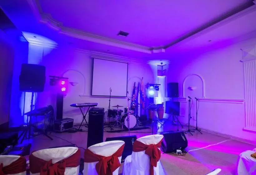 Hotelli Sorrento Santa Marta