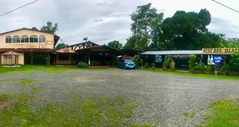 بنسيون Black Lion Inn