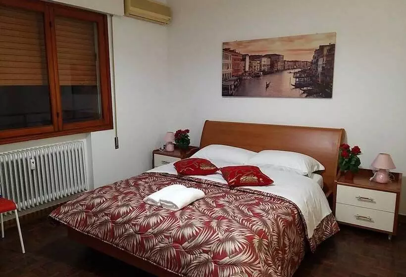 ペンション Venice Star House