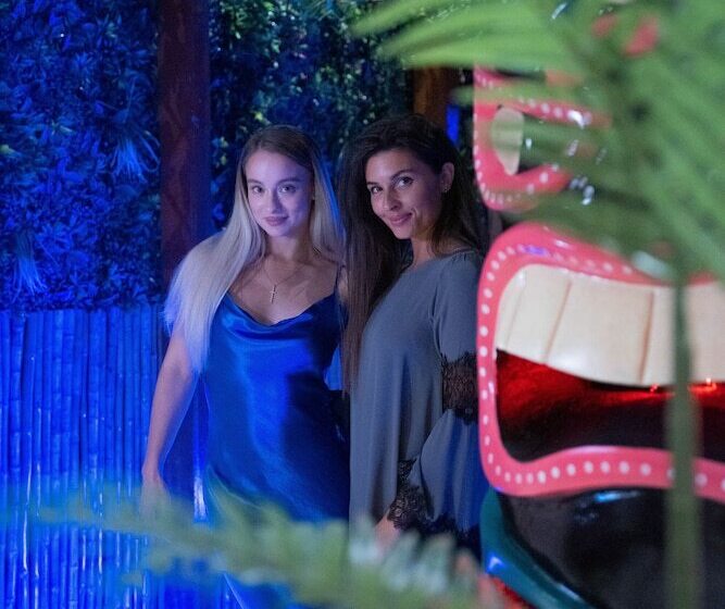 Отель Avani Ibn Battuta Dubai