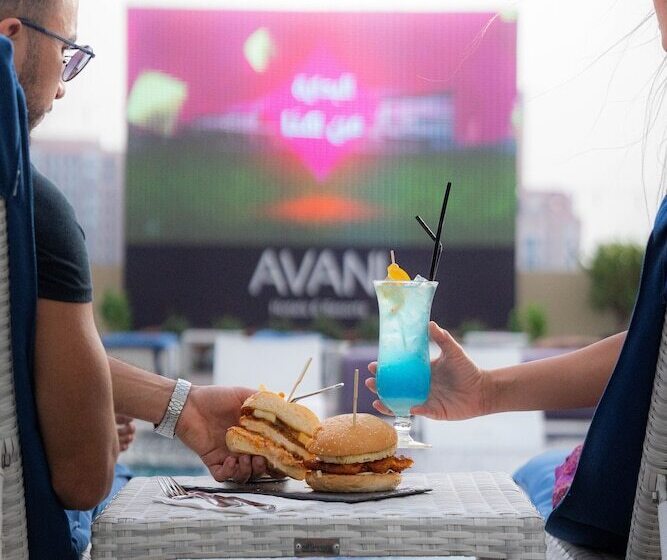 Отель Avani Ibn Battuta Dubai