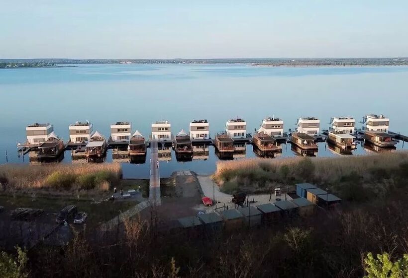 Hotel Hausboot Elandi